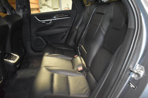 2017 Volvo S90 T5 Momentum