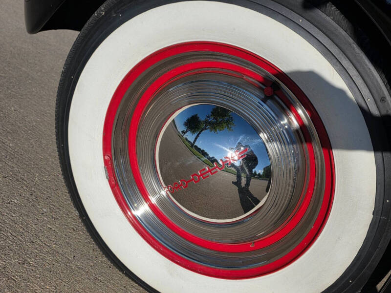 1940 Ford Deluxe