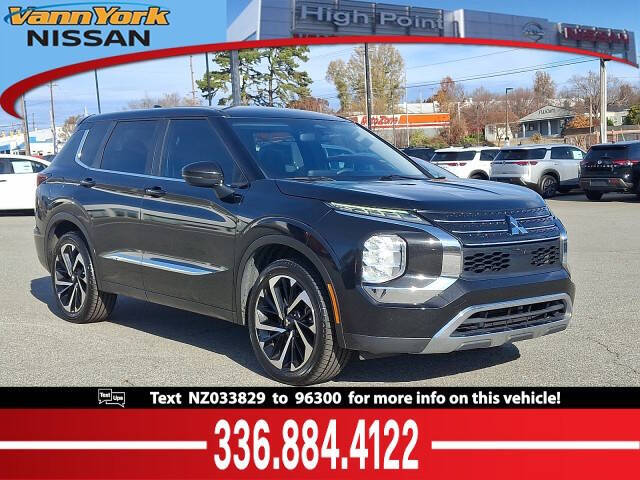 2022 Mitsubishi Outlander ES