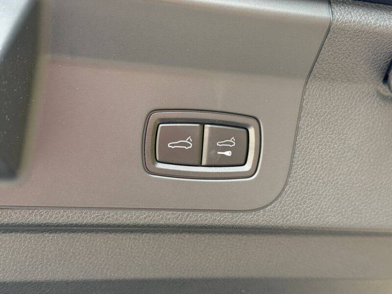 2023 Porsche Panamera Platinum Edition