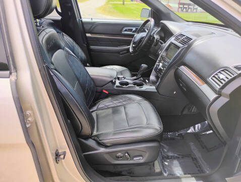 2017 Ford Explorer Platinum