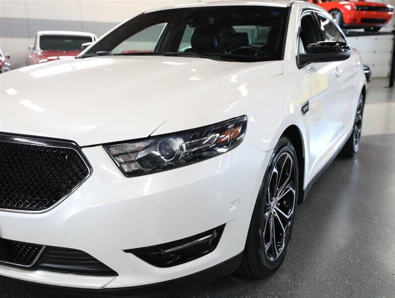 2016 Ford Taurus SHO