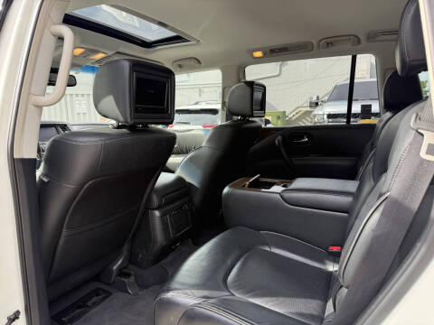 2017 Infiniti QX80 Signature Edition