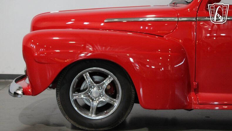 1948 Ford Deluxe