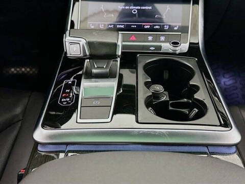 2023 Audi Q8 quattro Premium Plus 55 TFSI