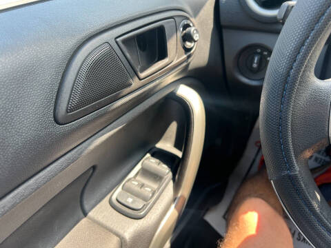 2011 Ford Fiesta SE