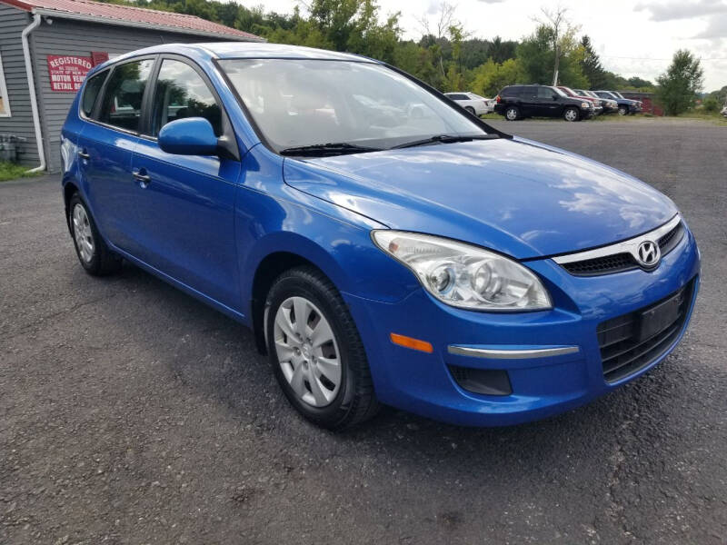 2010 Hyundai Elantra Touring for sale at Arcia Services LLC in Chittenango NY