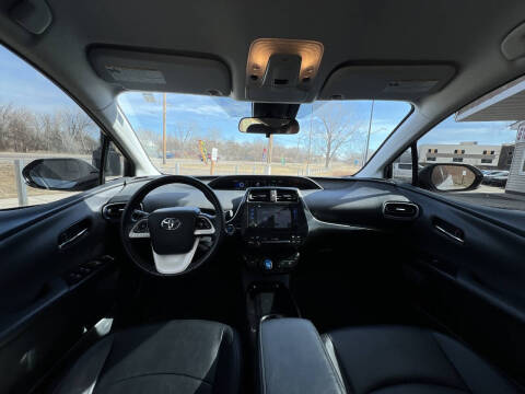 2017 Toyota Prius Three Touring