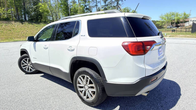 2017 GMC Acadia SLE-2