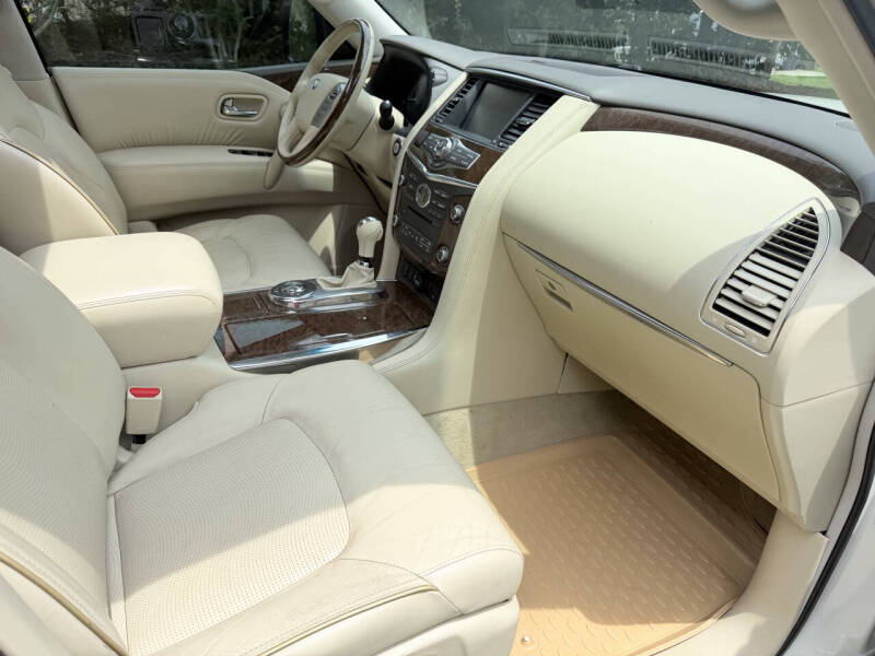 2015 Infiniti QX80