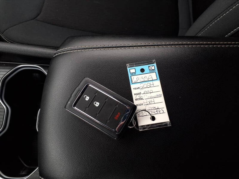 2024 Jeep Grand Cherokee Laredo