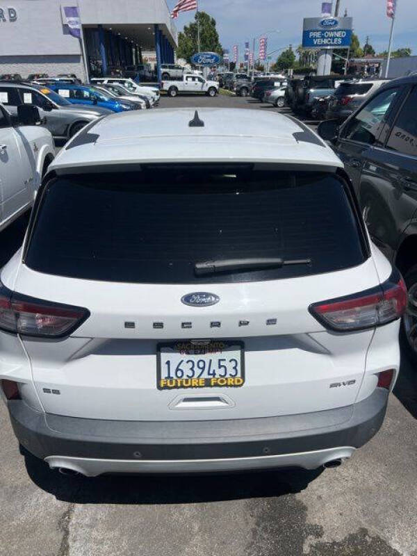 2022 Ford Escape SE