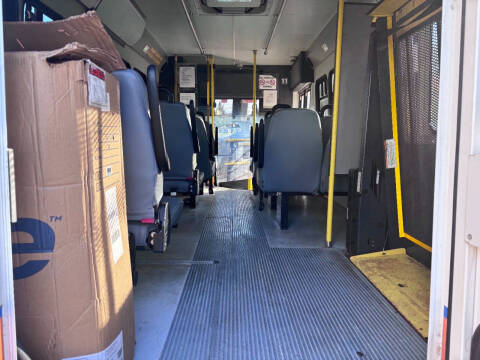 2015 Ford E-Series E-450 SD