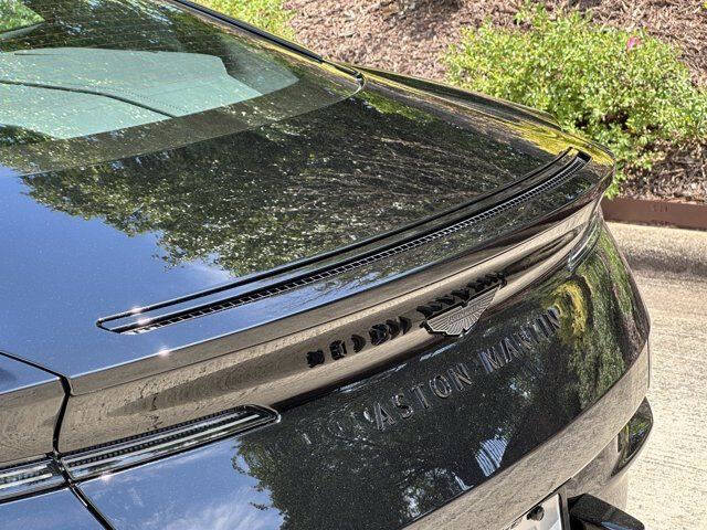 2024 Aston Martin DB12 V8