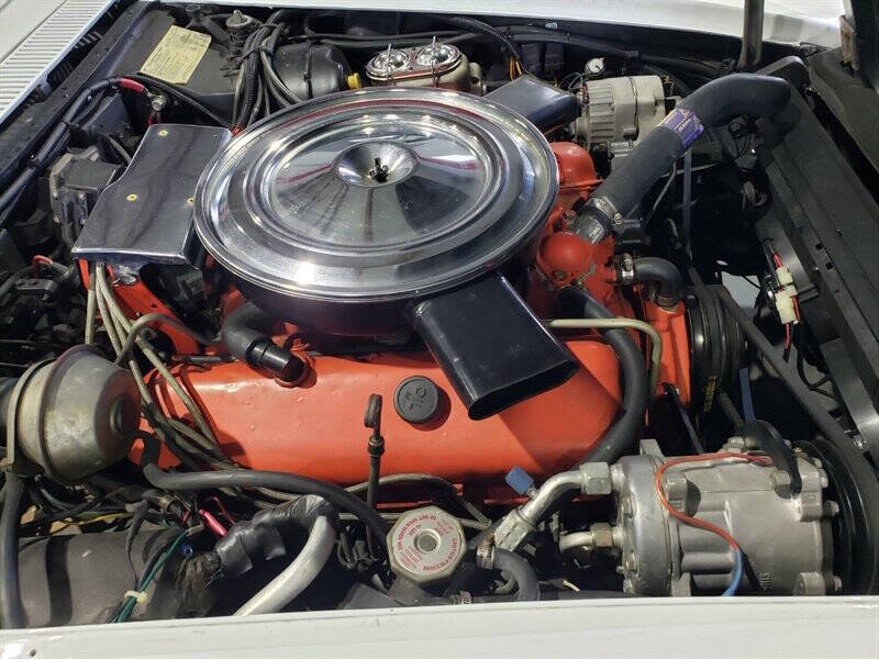 1972 Chevrolet Corvette 14