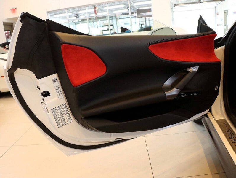 2024 Ferrari SF90 Spider