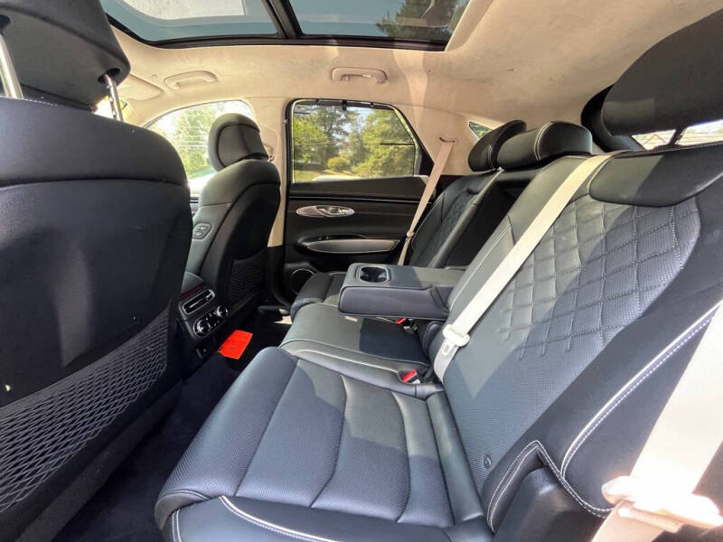 2024 Genesis Electrified GV70