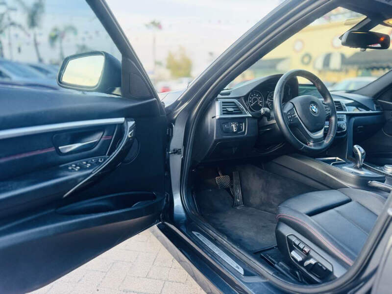 2016 BMW 3 Series 328i