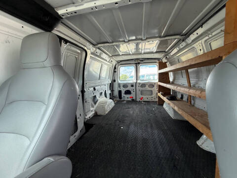 2011 Ford E-Series E-250