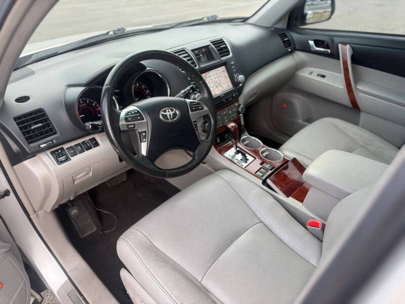 2011 Toyota Highlander Limited