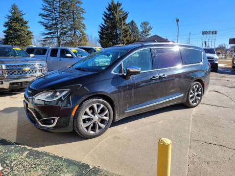 2018 Chrysler Pacifica for sale at Clare Auto Sales, Inc. in Clare MI
