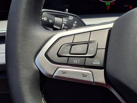 2025 Volkswagen Tiguan SE