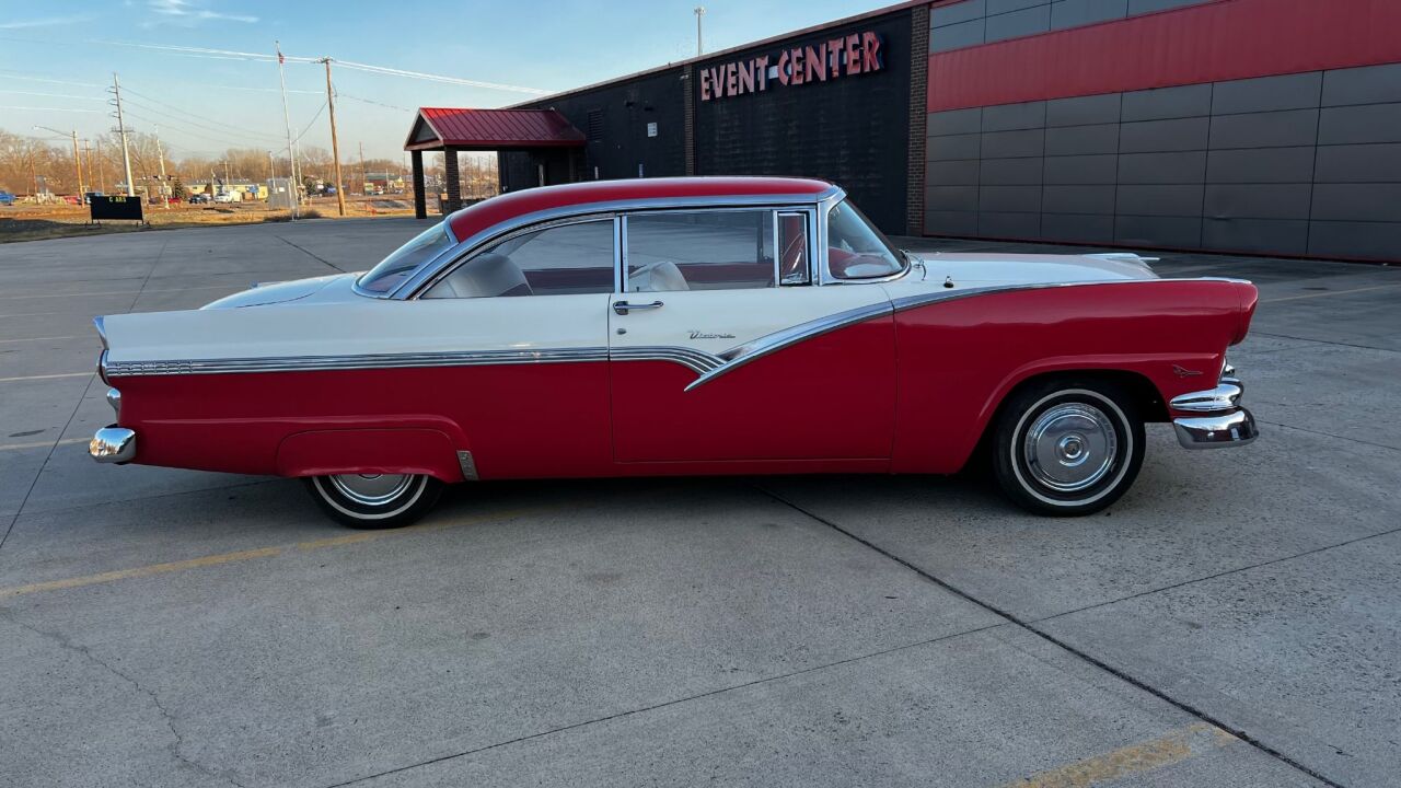 1956 Ford Victoria 17