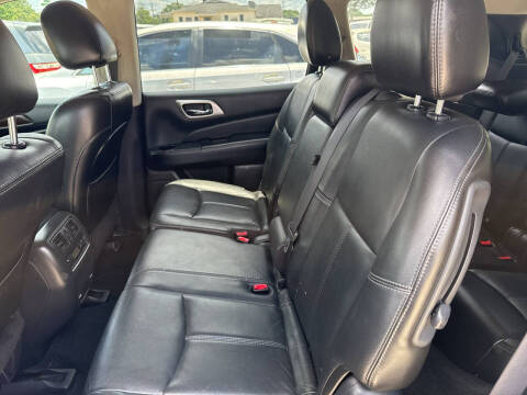 2014 Nissan Pathfinder SL