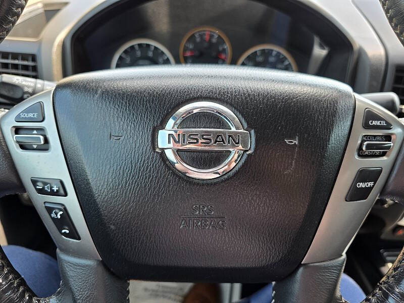2015 Nissan Titan