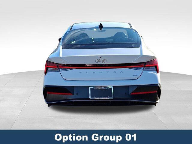 2024 Hyundai Elantra Hybrid Limited