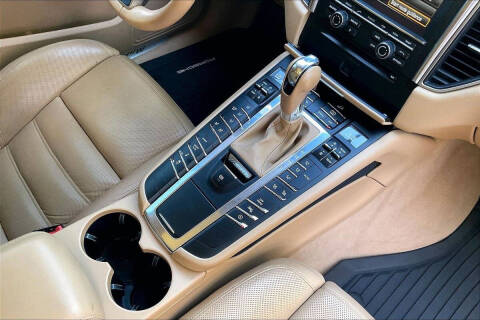 2015 Porsche Macan Turbo
