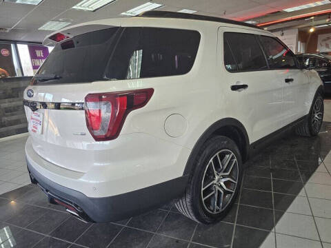 2017 Ford Explorer Sport