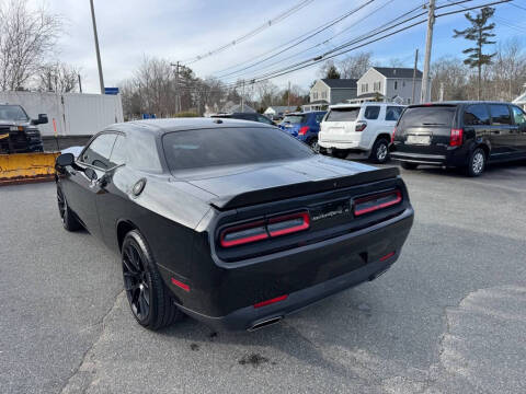 2019 Dodge Challenger SXT