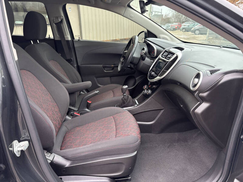 2019 Chevrolet Sonic LT Manual