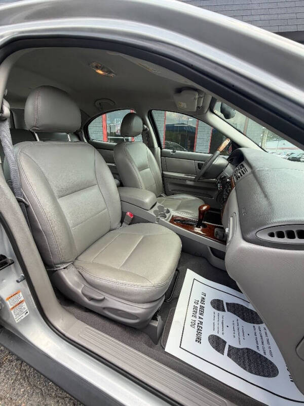 2003 Ford Taurus SEL Deluxe