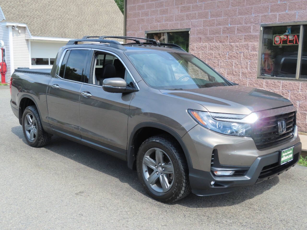 Brown (Tan) 2022 Honda Ridgeline Pickup Truck All-Wheel Drive 9-Speed Automatic