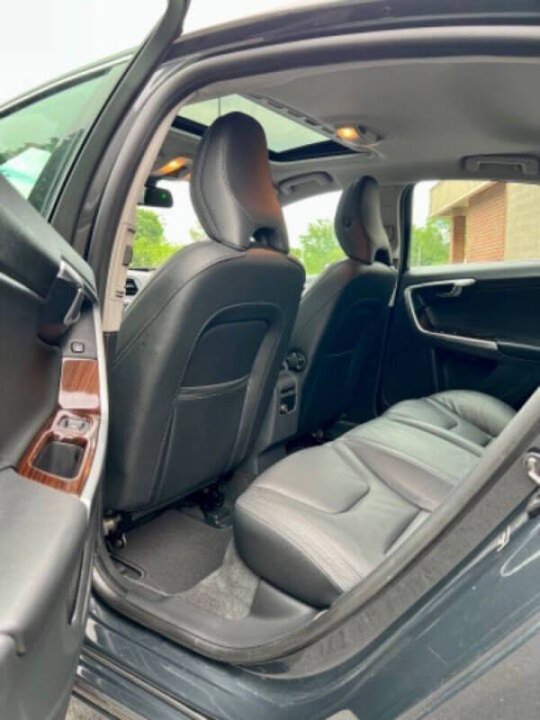 2013 Volvo S60 T5 Premier Plus