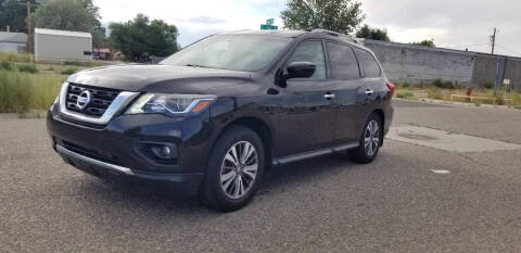 2017 Nissan Pathfinder SL