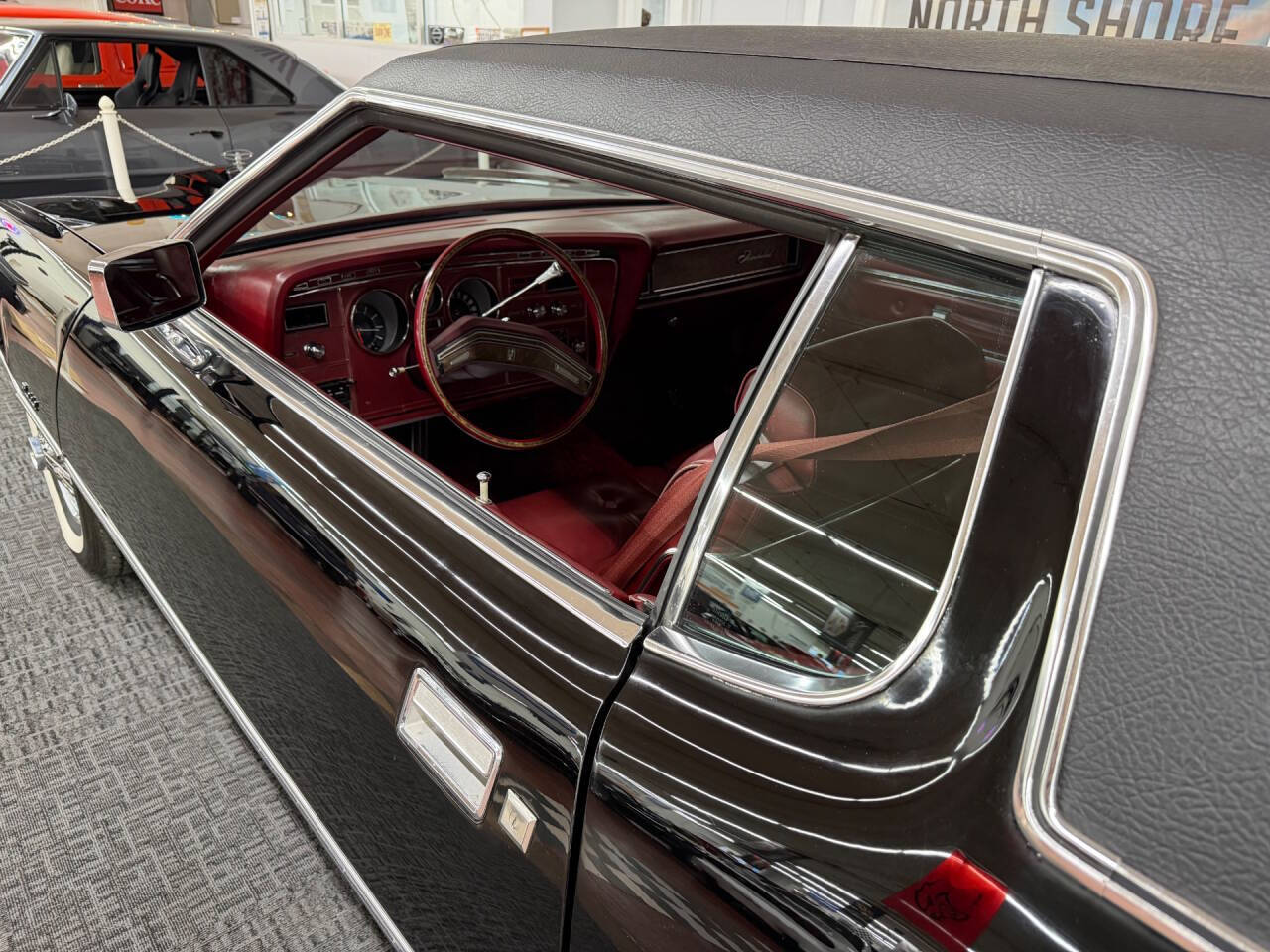 1976 Ford Thunderbird 36