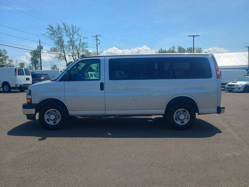 2017 Chevrolet Express LS 2500