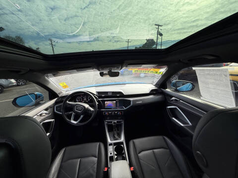 2022 Audi Q3 quattro S line Premium 45 TFSI