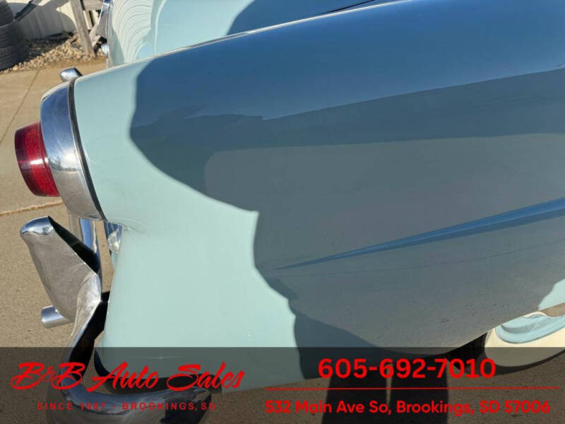 1952 Ford Crestline