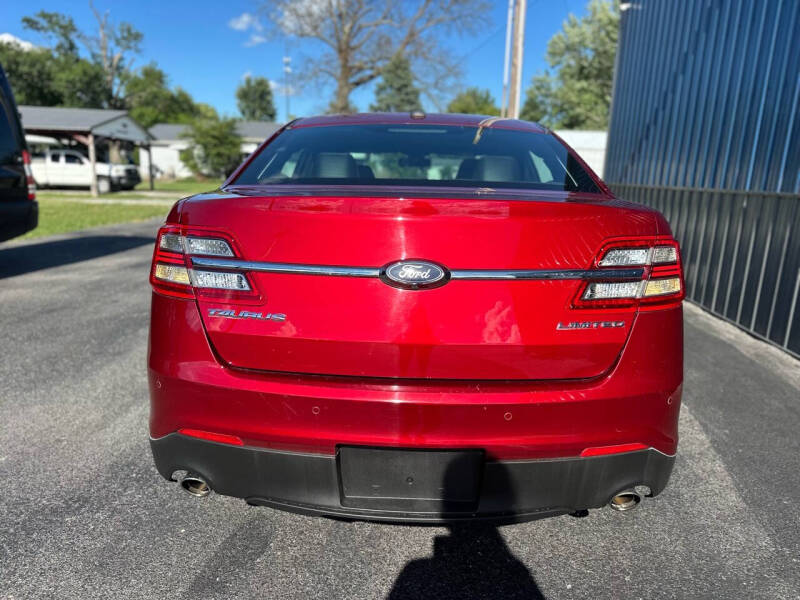 2018 Ford Taurus Limited photo 7