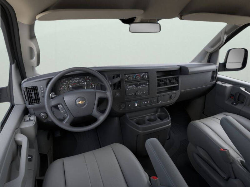 2025 Chevrolet Express 2500