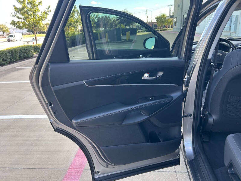 2019 Kia Sorento LX V6