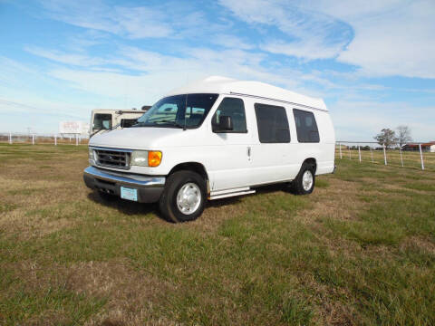 2004 Ford E-Series E-250