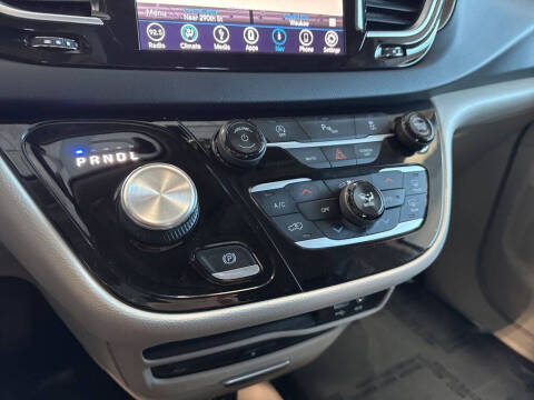 2018 Chrysler Pacifica Touring L Plus