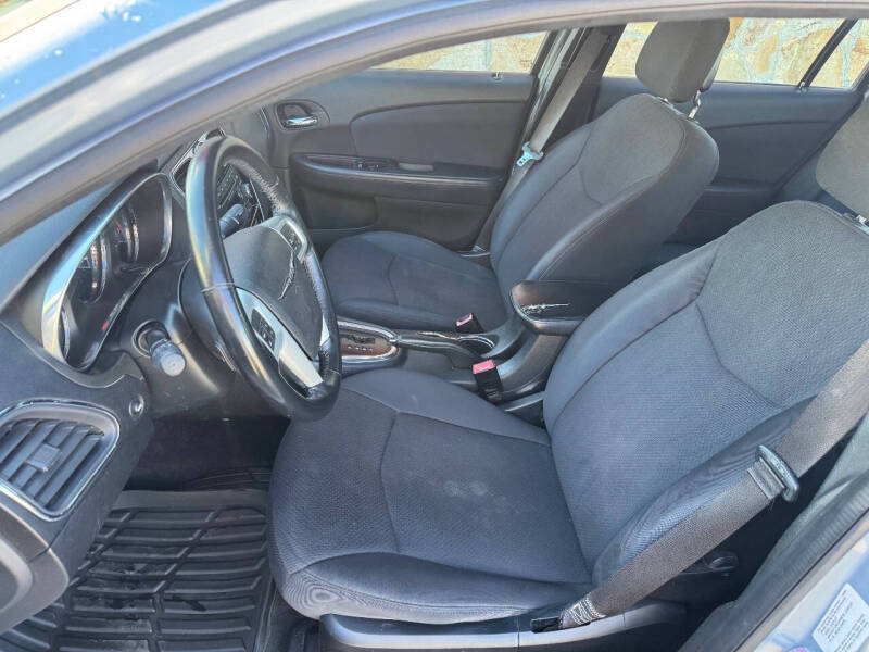 2013 Chrysler 200 Touring