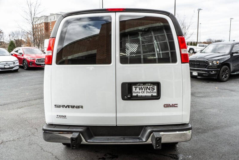 2023 GMC Savana 2500