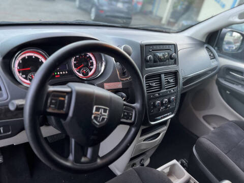 2013 Dodge Grand Caravan SE